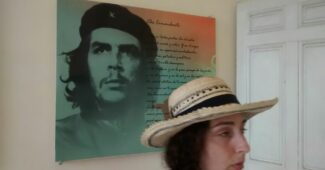 Imagem de Che Guevara no museu da revolução